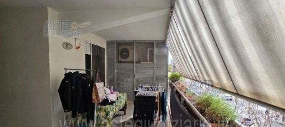 3 rooms Apartment in Rome, Italy No. 30786 9