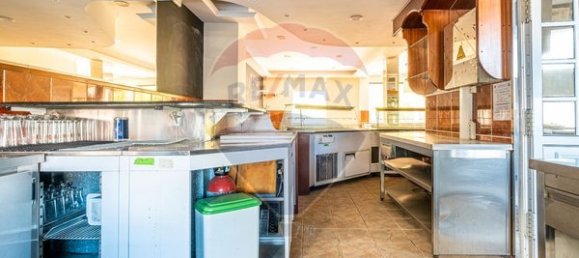 116m² Commercial property in Viseu, Portugal No. 48408 11