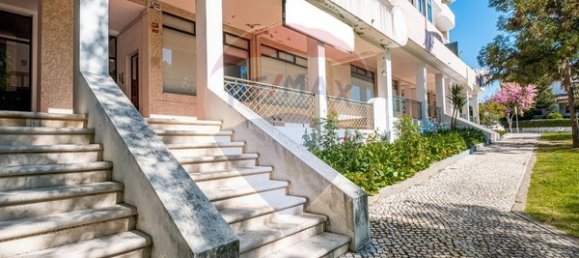 116m² Commercial property in Viseu, Portugal No. 48408 3