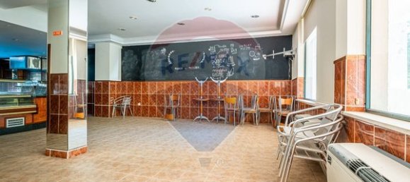116m² Commercial property in Viseu, Portugal No. 48408 7