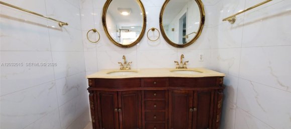 3 dormitorios villa en alquiler en Miami, Miami-Dade, Florida, USA № 615040 13