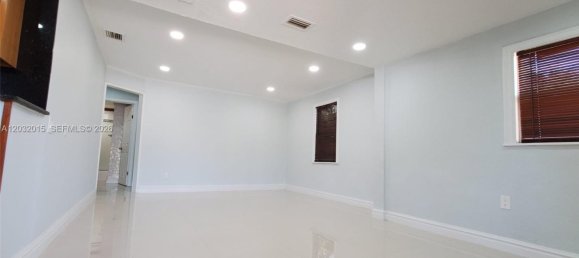 3 dormitorios villa en alquiler en Miami, Miami-Dade, Florida, USA № 615040 28