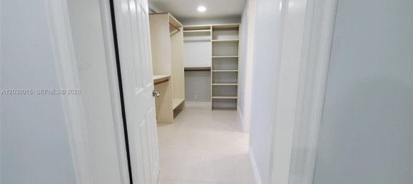 3 dormitorios villa en alquiler en Miami, Miami-Dade, Florida, USA № 615040 6
