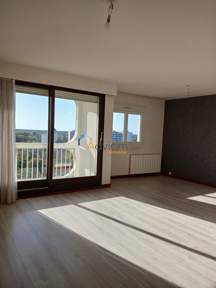 2 Schlafzimmer Wohnung in Orleans, France, Nr. 236803