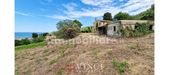 3 bedrooms House in San Benedetto del Tronto, Italy No. 166580 10