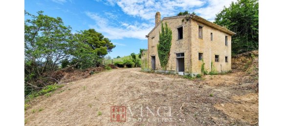 3 bedrooms House in San Benedetto del Tronto, Italy No. 166580 3