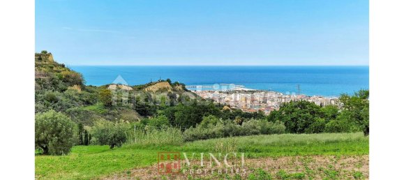 3 bedrooms House in San Benedetto del Tronto, Italy No. 166580 23