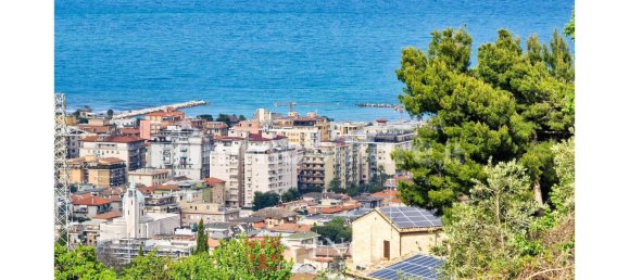 3 bedrooms House in San Benedetto del Tronto, Italy No. 166580 18