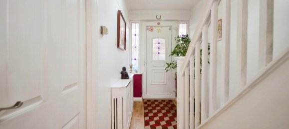 3 bedrooms House in London, United Kingdom No. 11475 2