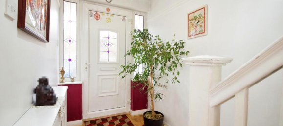 3 bedrooms House in London, United Kingdom No. 11475 3