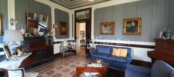 5 bedrooms Villa in Arborio, Italy No. 343234 8