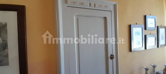 5 bedrooms Villa in Arborio, Italy No. 343234 7