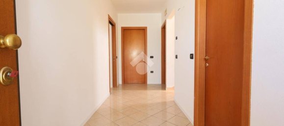 3 bedrooms Villa in Sandrigo, Italy No. 259606 8