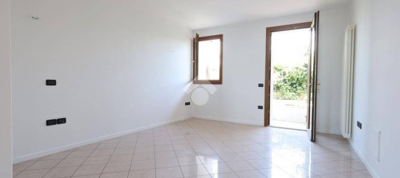 3 bedrooms Villa in Sandrigo, Italy No. 259606 7