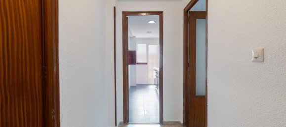 3 bedrooms Apartment in Granada, Spain No. 135239 7