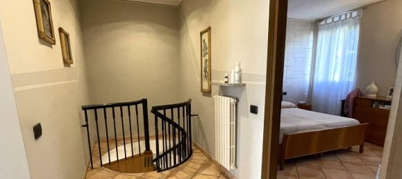 5 rooms Apartment in Levate, Italy No. 5633 9