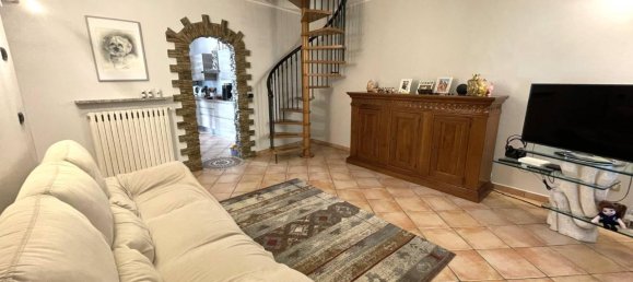 5 rooms Apartment in Levate, Italy No. 5633 6