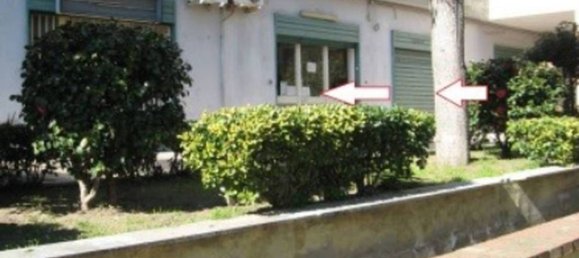 69m² Commercial property in Melito di Napoli, Italy No. 270838 7