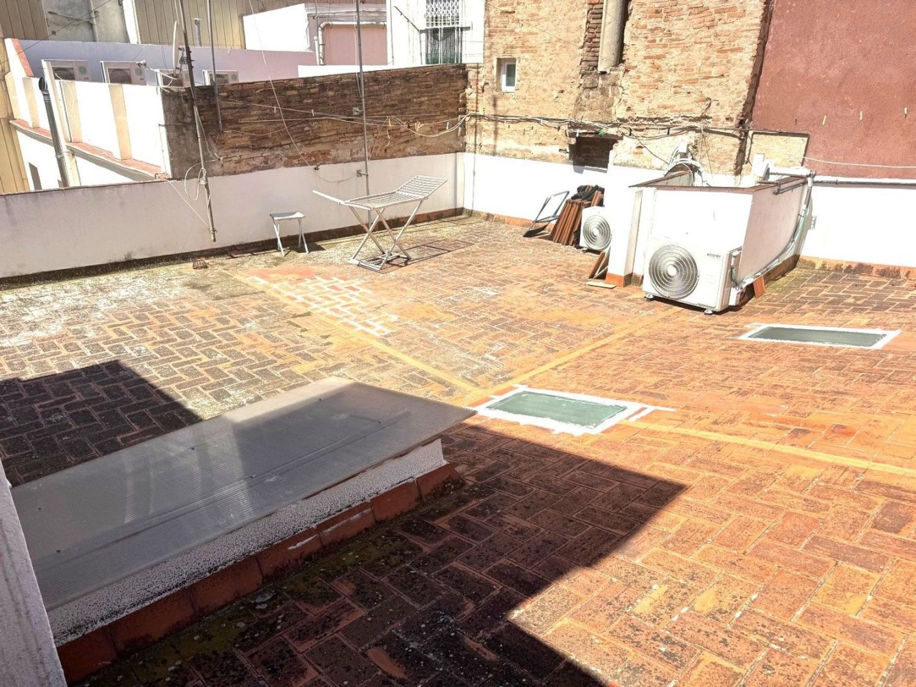 2 bedrooms Apartment in Ciutat Vella, Spain No. 260994