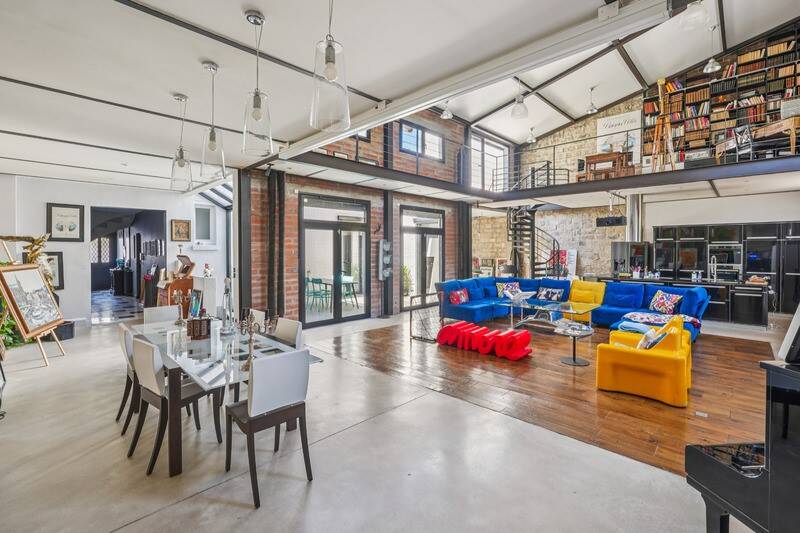 5 bedrooms House in Asnieres-sur-Seine, France No. 319115