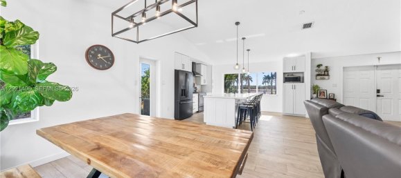 4 dormitorios villa en venta en Miami, Miami-Dade, Florida, USA № 615063 26