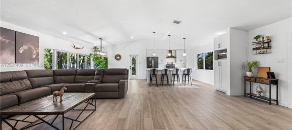 4 dormitorios villa en venta en Miami, Miami-Dade, Florida, USA № 615063 29