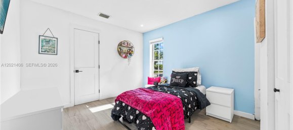 4 dormitorios villa en venta en Miami, Miami-Dade, Florida, USA № 615063 12