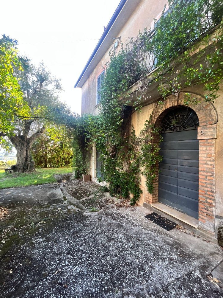 6 bedrooms House in Roccasecca, Italy No. 328824