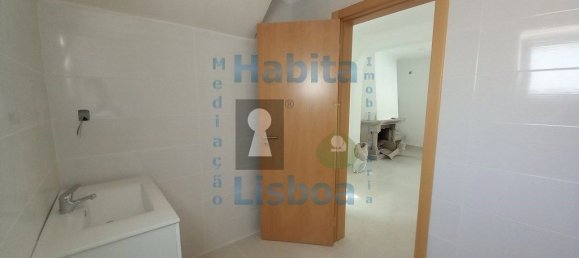 5 bedrooms House in Seixal, Portugal No. 183432 11