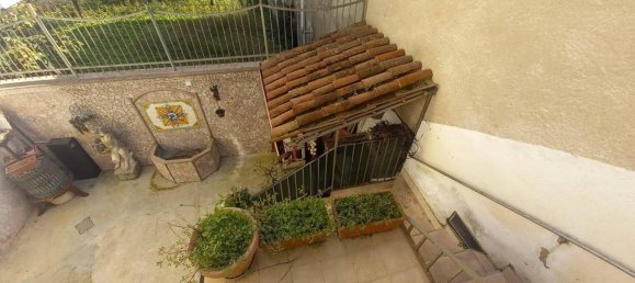 18 rooms House in Caserta, Italy No. 32682 25