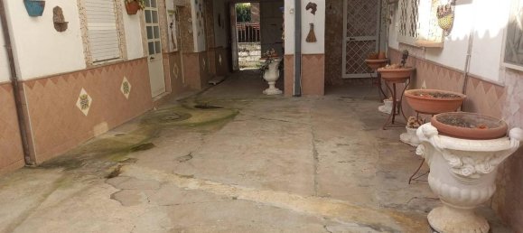 18 rooms House in Caserta, Italy No. 32682 7