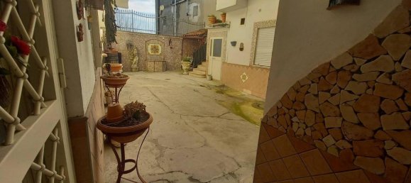 18 rooms House in Caserta, Italy No. 32682 47