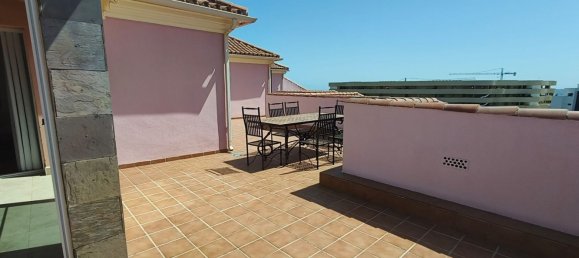 2 bedrooms Penthouse in Fuengirola, Spain No. 184206 17