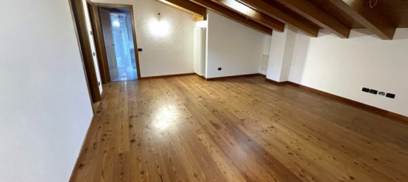 3 rooms Apartment in Pianiga, Italy No. 376916 13