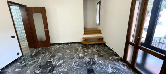 3 rooms Apartment in Pianiga, Italy No. 376916 3