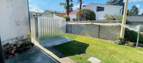 5 rooms House in Occhiobello, Italy No. 280625 16