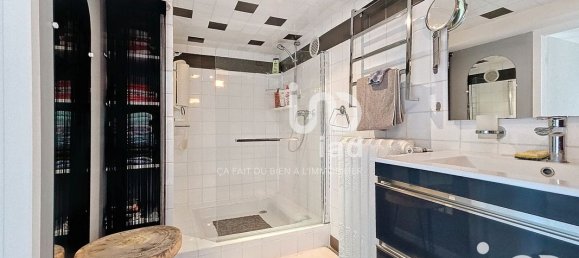 5 bedrooms House in Mehun-sur-Yevre, France No. 260078 13