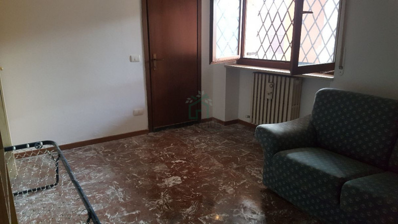 Estudio en Castel d'Azzano, Italy No. 59824