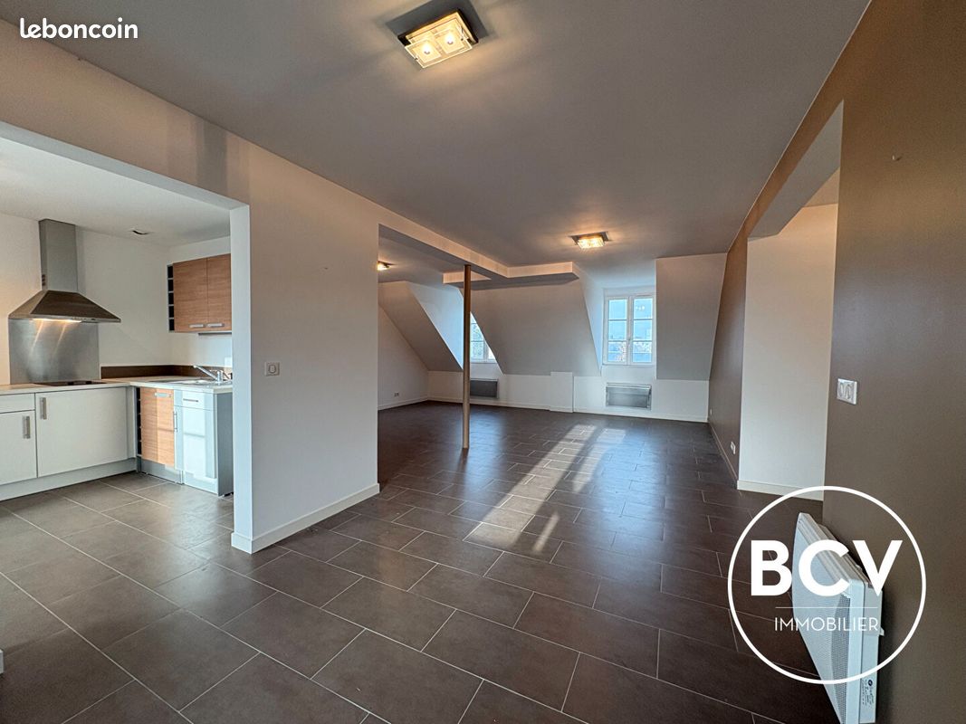 3 bedrooms Apartment in Chartres, France No. 259270