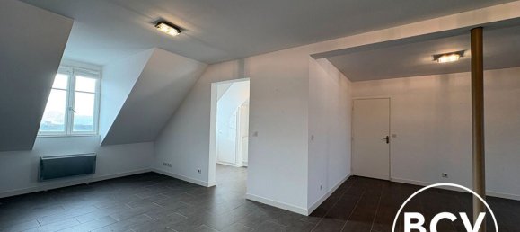 3 bedrooms Apartment in Chartres, France No. 259270 4