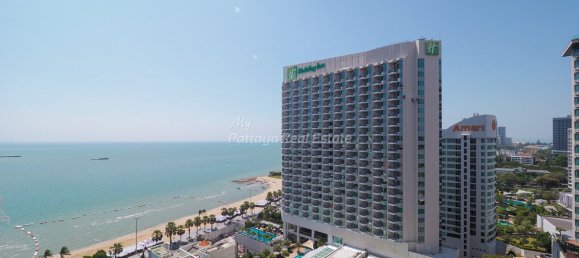 Studio in the Condo in Pattaya, Thailand No. 19319 9