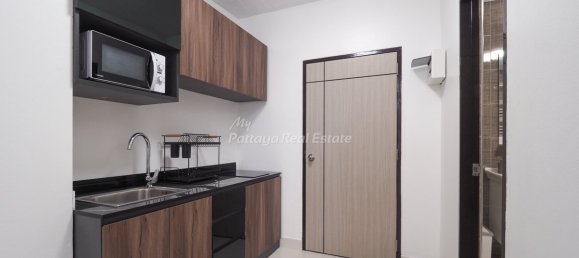 Studio in the Condo in Pattaya, Thailand No. 19319 8