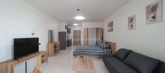 Studio in the Condo in Pattaya, Thailand No. 19319 2