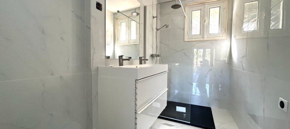 Casa de 3 dormitorios en Saint-Etienne, France No. 197627 7