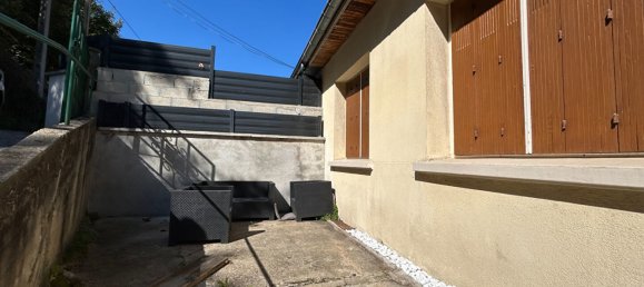 Casa de 3 dormitorios en Saint-Etienne, France No. 197627 11