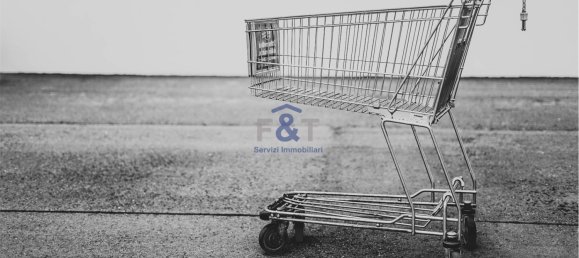 1-Zimmer Gewerbliche Immobilie in Somma Lombardo, Italy, Nr. 294665 9