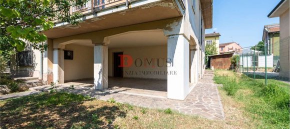 5 rooms Villa in Marmirolo, Italy No. 338430 6