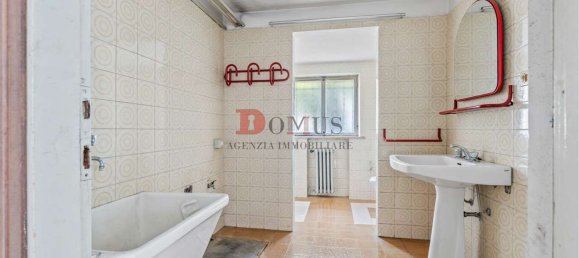5 rooms Villa in Marmirolo, Italy No. 338430 33