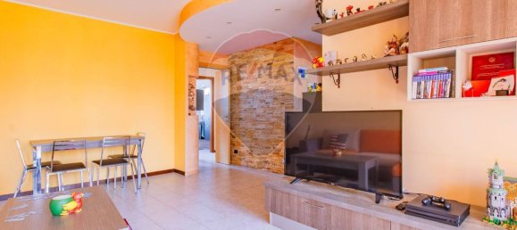 2 Schlafzimmer Wohnung in Marnate, Italy, Nr. 319441 8