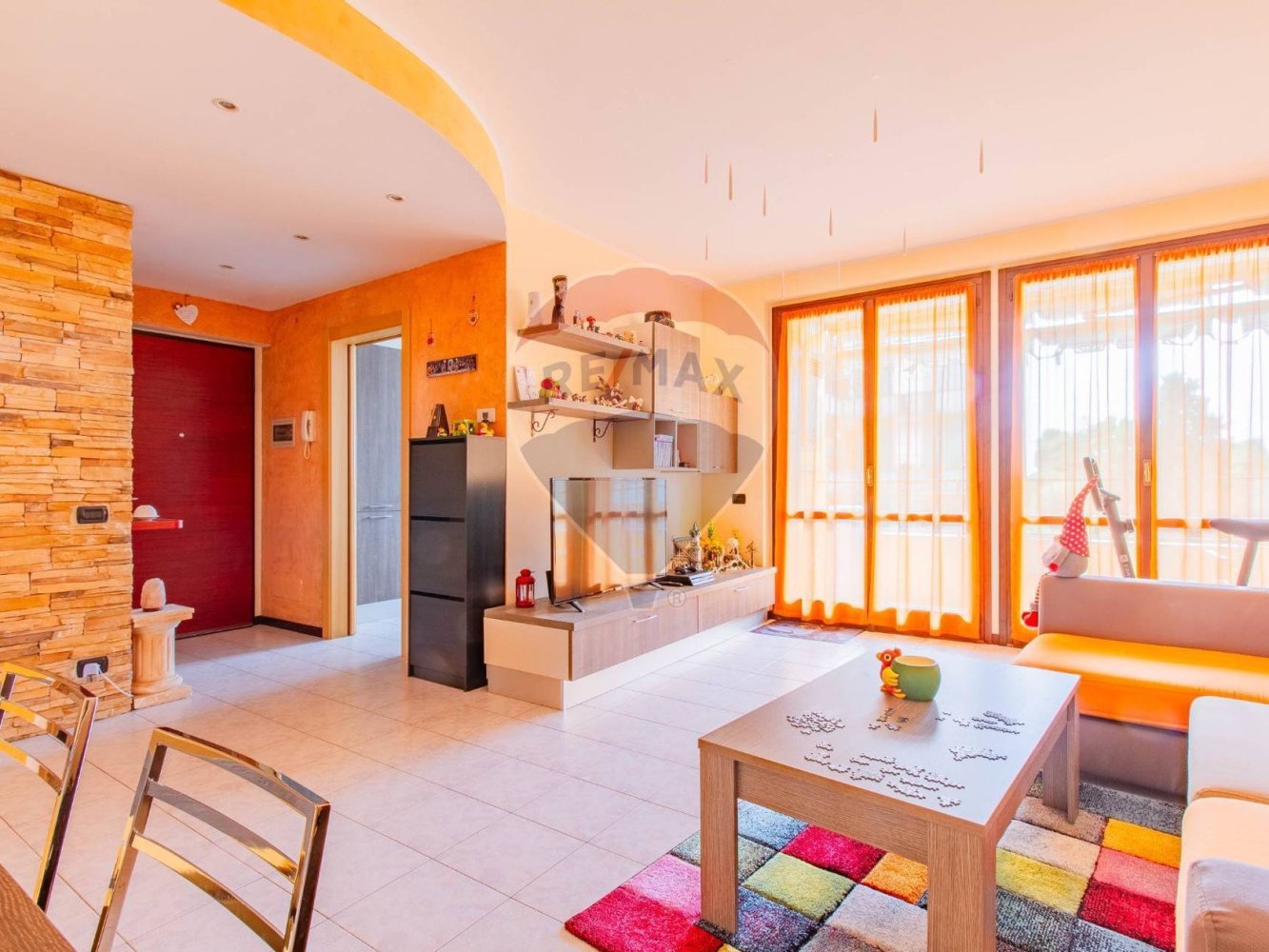 2 Schlafzimmer Wohnung in Marnate, Italy, Nr. 319441